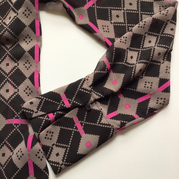 MEXX Metropolitan semi-sheer blouse - Picture 4 of 6